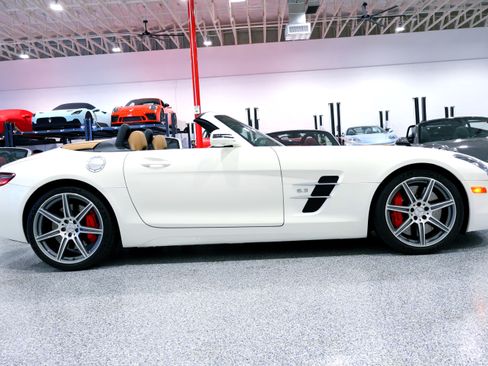 Used 2012 Mercedes-Benz SLS AMG image 13