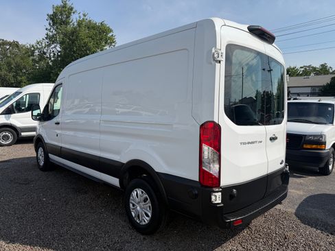 Used 2020 Ford Transit 250 Medium Roof RWD image 3