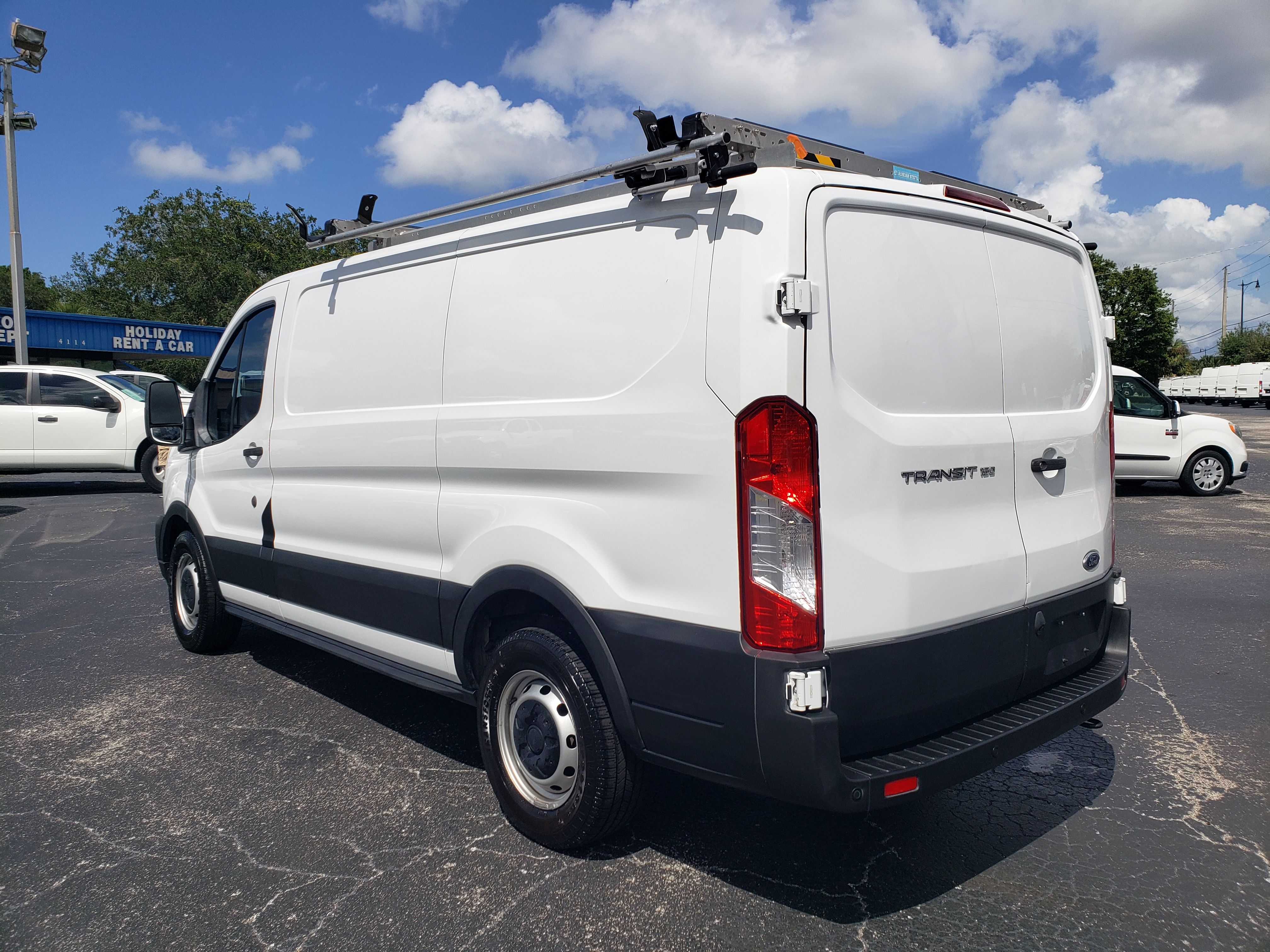 Used 2020 Ford Transit 150 Low Roof RWD image 3
