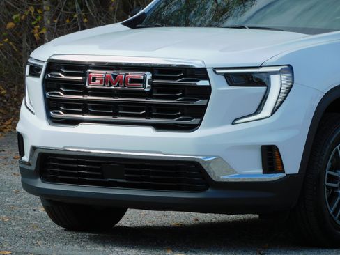 Certified 2025 GMC Acadia Elevation image 10