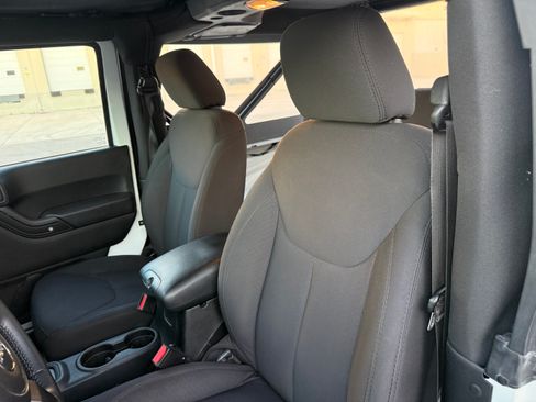 Used 2015 Jeep Wrangler Sport AWD/4WD image 58