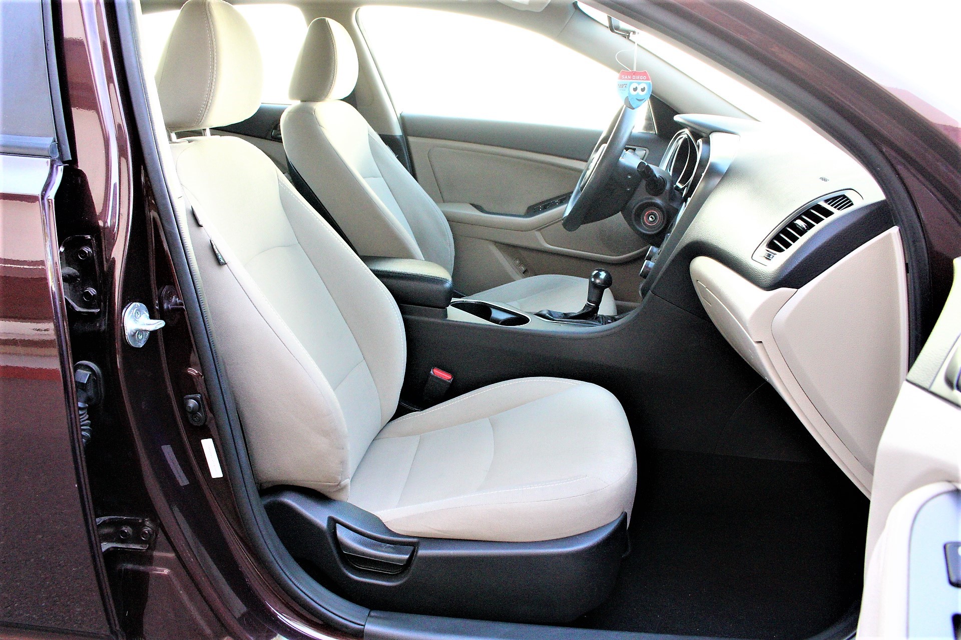 Used 2015 Kia Optima LX FWD image 17