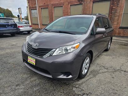 Used 2014 Toyota Sienna LE
