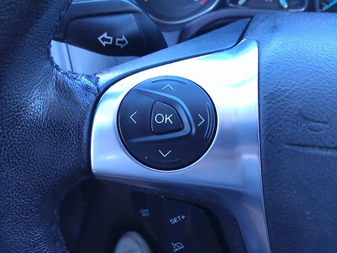Used 2012 Ford Focus SEL Hatchback FWD image 26