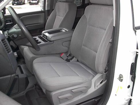 Used 2019 Chevrolet Silverado 2500 W/T AWD/4WD image 15