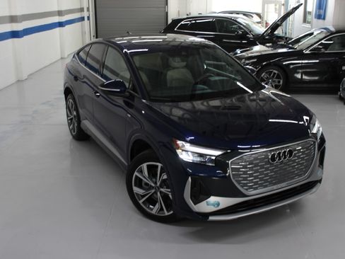Used 2024 Audi Q4 e-tron quattro Premium Plus Sportback AWD/4WD image 13