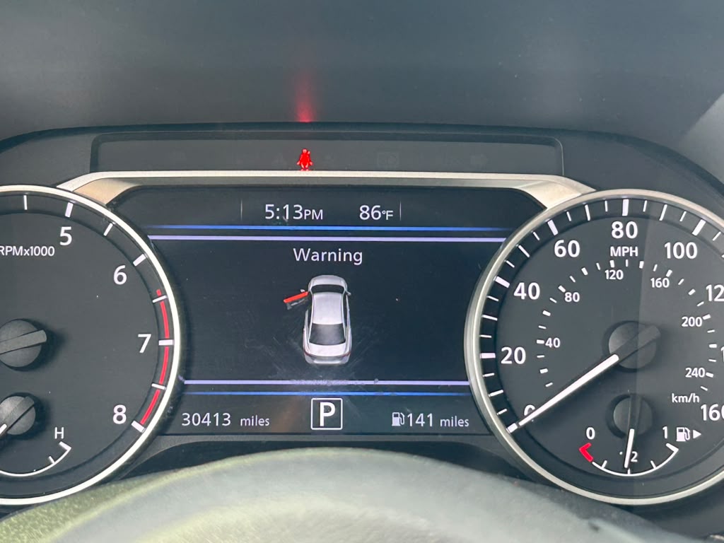 Used 2024 Nissan Sentra SV FWD image 15