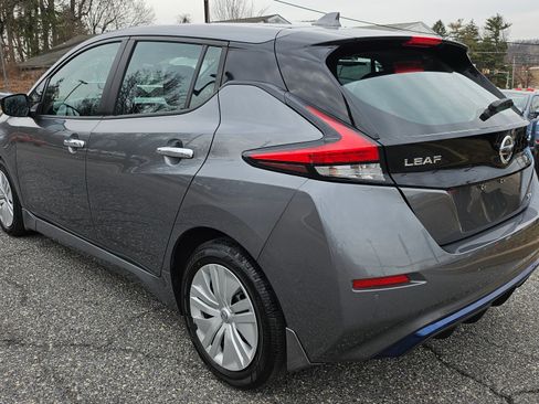 Used 2024 Nissan Leaf S image 4