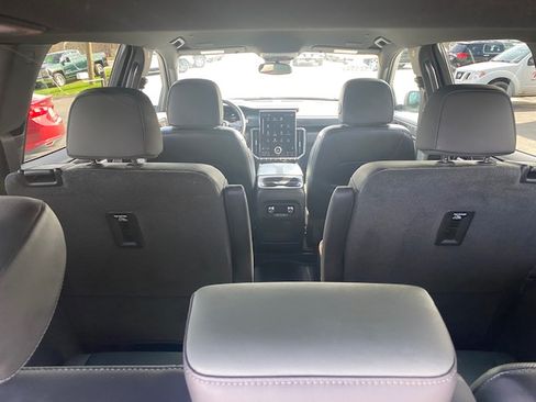 Used 2025 GMC Acadia AT4 image 21