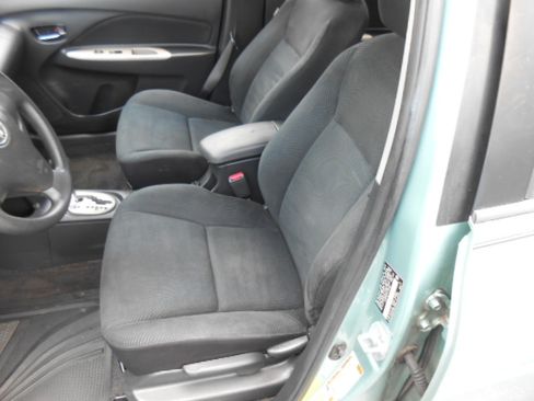Used 2010 Toyota Yaris Sedan FWD image 9