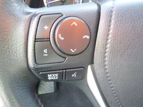 Used 2017 Toyota Corolla SE image 20