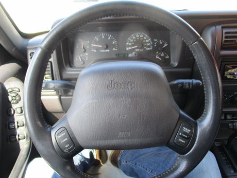 Used 2001 Jeep Cherokee 4WD Sport 4-Door image 28