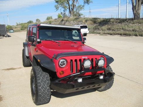 Used 2011 Jeep Wrangler Rubicon image 8