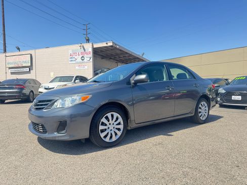 Used 2013 Toyota Corolla UNAVAIL FWD image 3