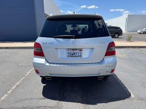 Used 2010 Mercedes-Benz GLK 350 4MATIC image 5