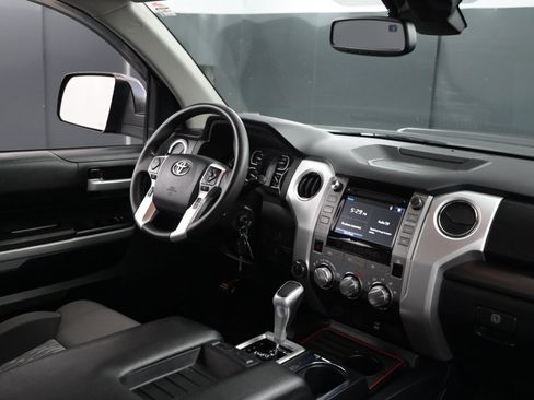 Used 2018 Toyota Tundra SR5 image 46