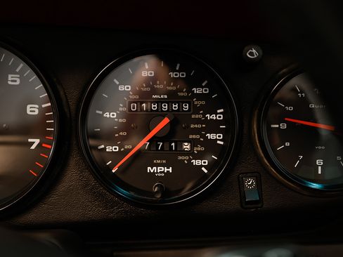 Used 1995 Porsche 911 Carrera image 8