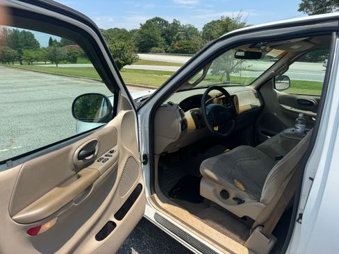 Used 2000 Ford F150 2WD SuperCab image 12