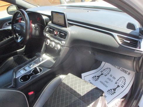 Used 2019 Genesis G70 3.3T Advanced image 4