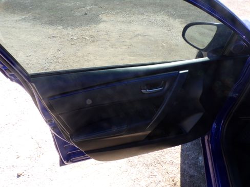 Used 2017 Toyota Corolla SE image 7