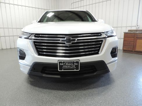 Used 2023 Chevrolet Traverse Premier image 5