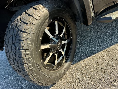 Used 2016 Toyota Tundra Platinum image 22