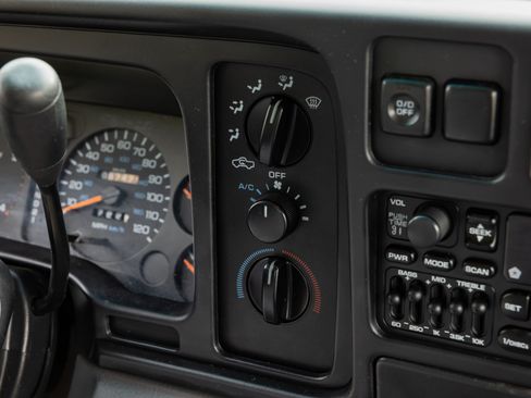 Used 1996 Dodge Ram 2500 Truck SLT image 28