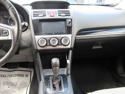 Used 2016 Subaru Crosstrek 2.0i Limited image 19