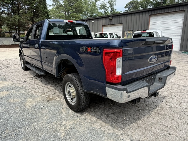 Used 2018 Ford F250 4x4 Crew Cab Super Duty image 10