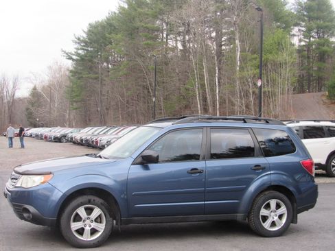 Used 2013 Subaru Forester 2.5X image 3
