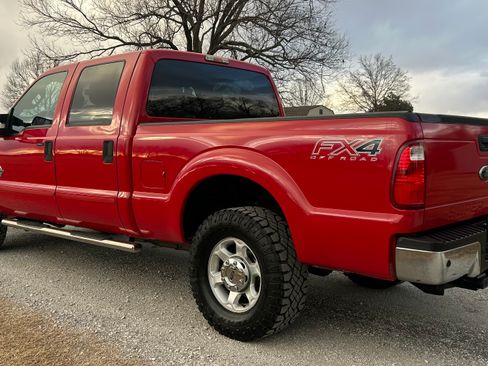 Used 2014 Ford F250 XLT image 4