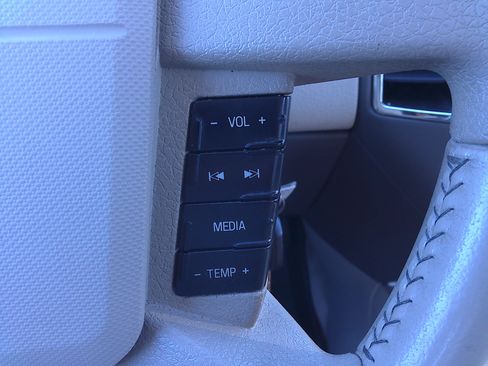 Used 2007 Ford Edge SEL image 26