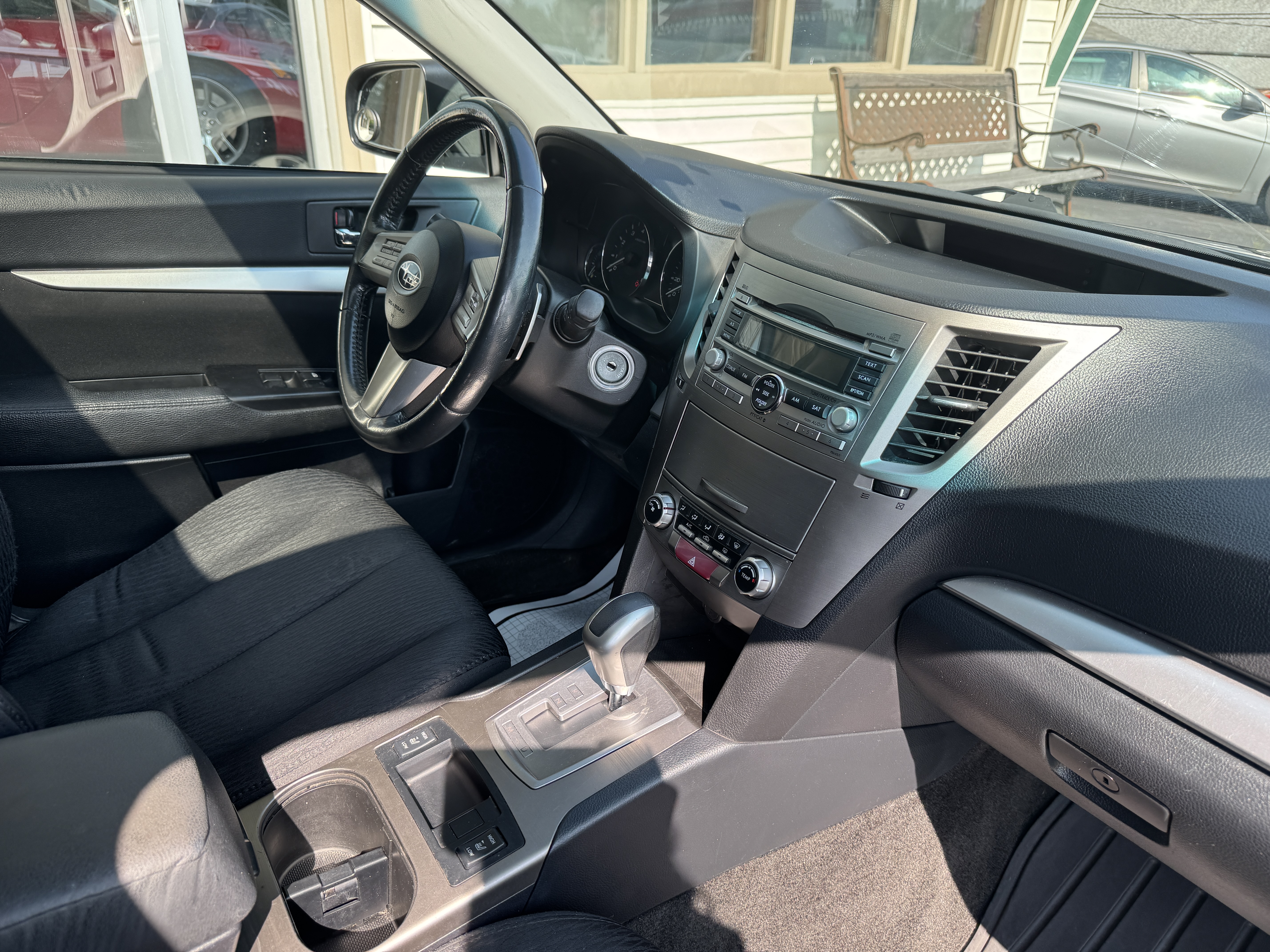 Used 2011 Subaru Outback 2.5i Premium AWD/4WD image 15
