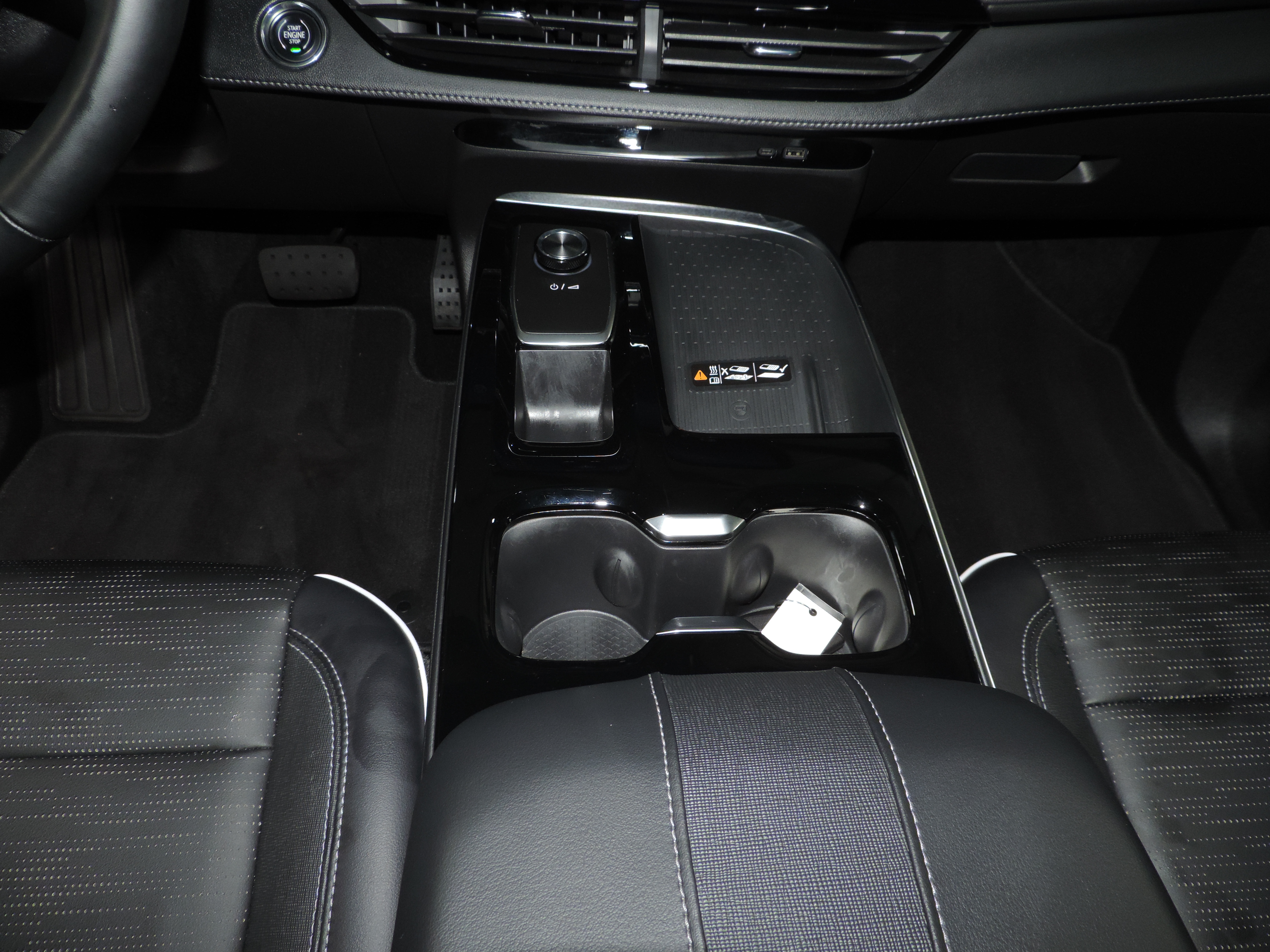 Used 2026 Buick Enclave AWD Sport Touring image 39