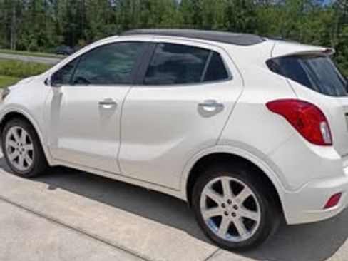 Used 2014 Buick Encore Premium image 8