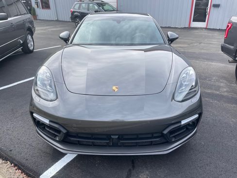 Used 2017 Porsche Panamera Turbo image 2