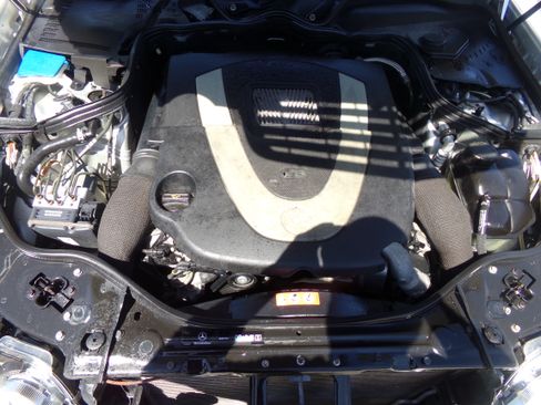 Used 2007 Mercedes-Benz E 550 Sport image 18