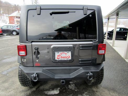 Used 2017 Jeep Wrangler Sport image 3