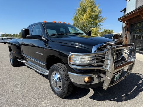 Used 2004 Dodge Ram 3500 Truck SLT image 8