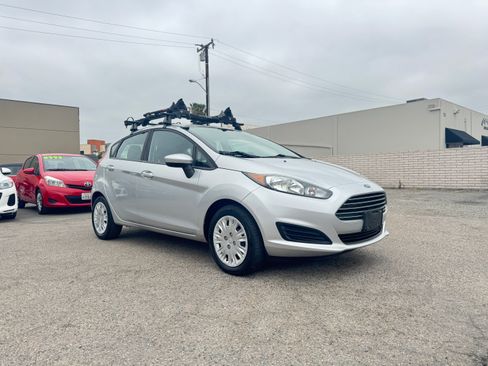 Used 2015 Ford Fiesta S Hatchback FWD image 11