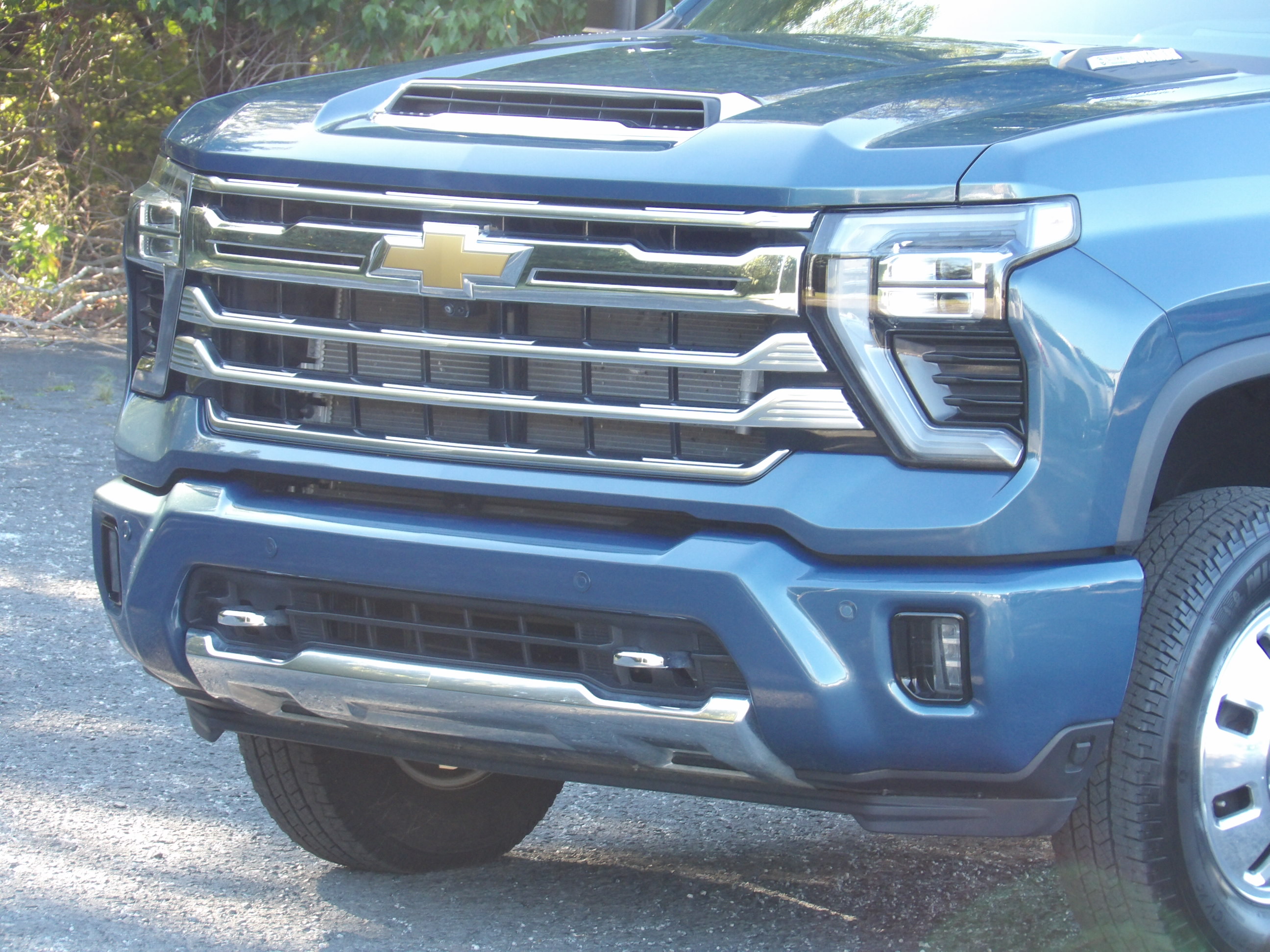 Used 2024 Chevrolet Silverado 3500 4x4 Crew Cab High Country image 11
