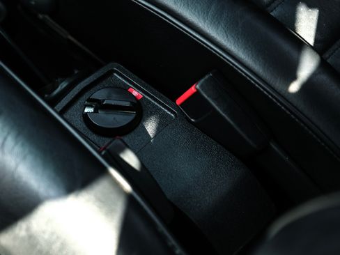 Used 1988 Porsche 911 Carrera image 38