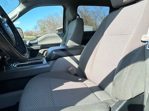 Used 2018 Ford F150 XLT image 16