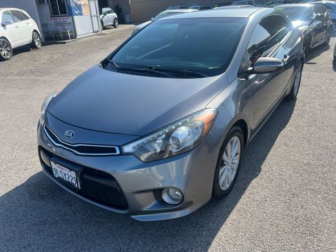 Used 2016 Kia Forte Koup EX FWD image 5