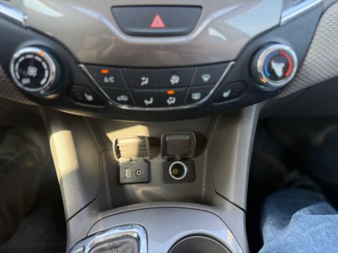 Used 2016 Chevrolet Cruze LT image 14