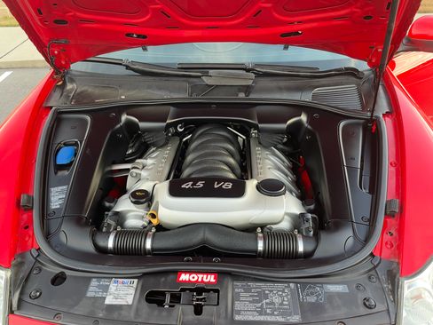 Used 2006 Porsche Cayenne S Titanium Edition image 14