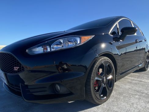 Used 2019 Ford Fiesta ST image 18