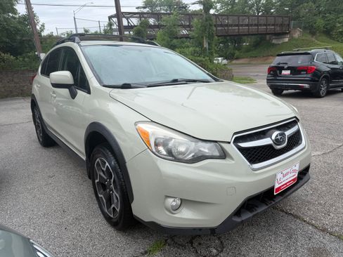 Used 2014 Subaru XV Crosstrek 2.0i Premium AWD/4WD image 5