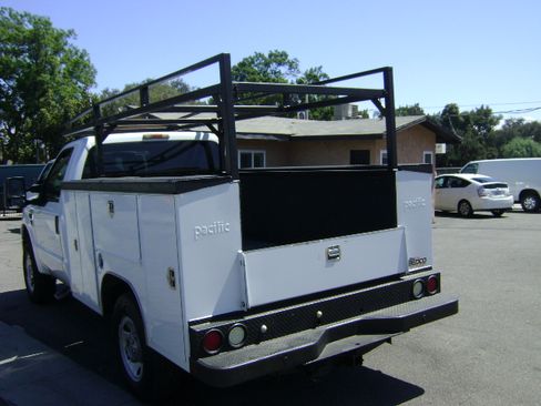 Used 2008 Ford F250 4x4 Regular Cab Super Duty image 5