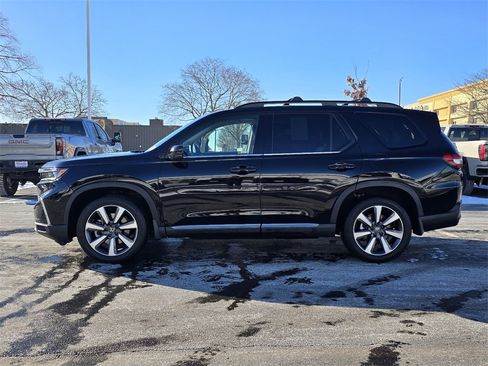 Used 2023 Honda Pilot Elite image 5